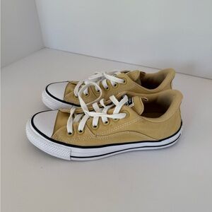 Sunflower Yellow Converse - Women’s 6